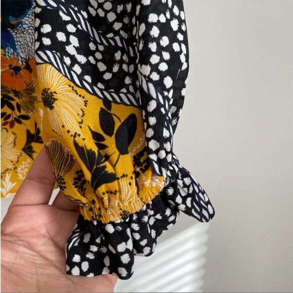 Saloni Long Sleeve Silk Floral Top - Picture 6 of 7